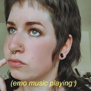 Meet your Posher, Lora